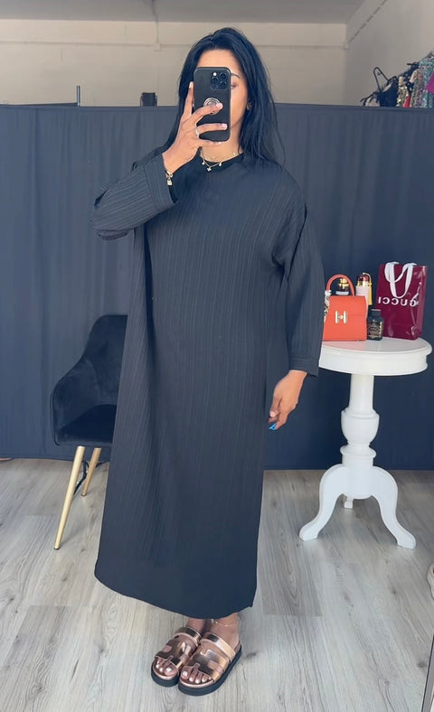 Ribbel lange jurk zwart - zomer 2025