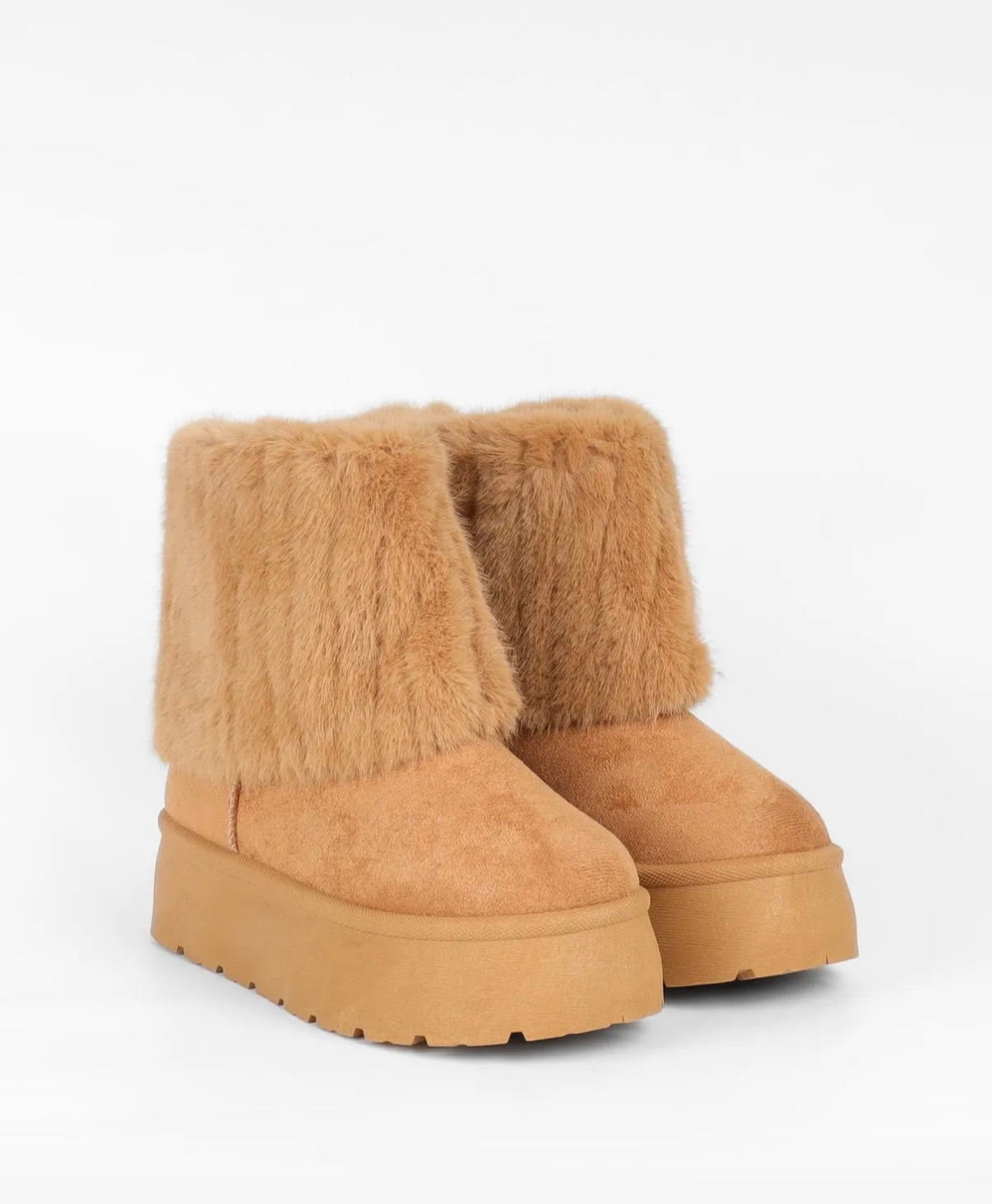 Fluffy boots - camel