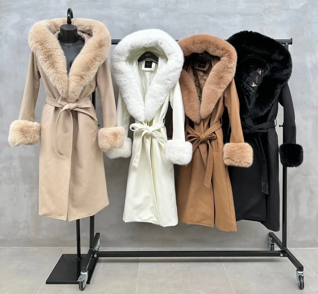 Wintermantel zwart met bont - FC7576