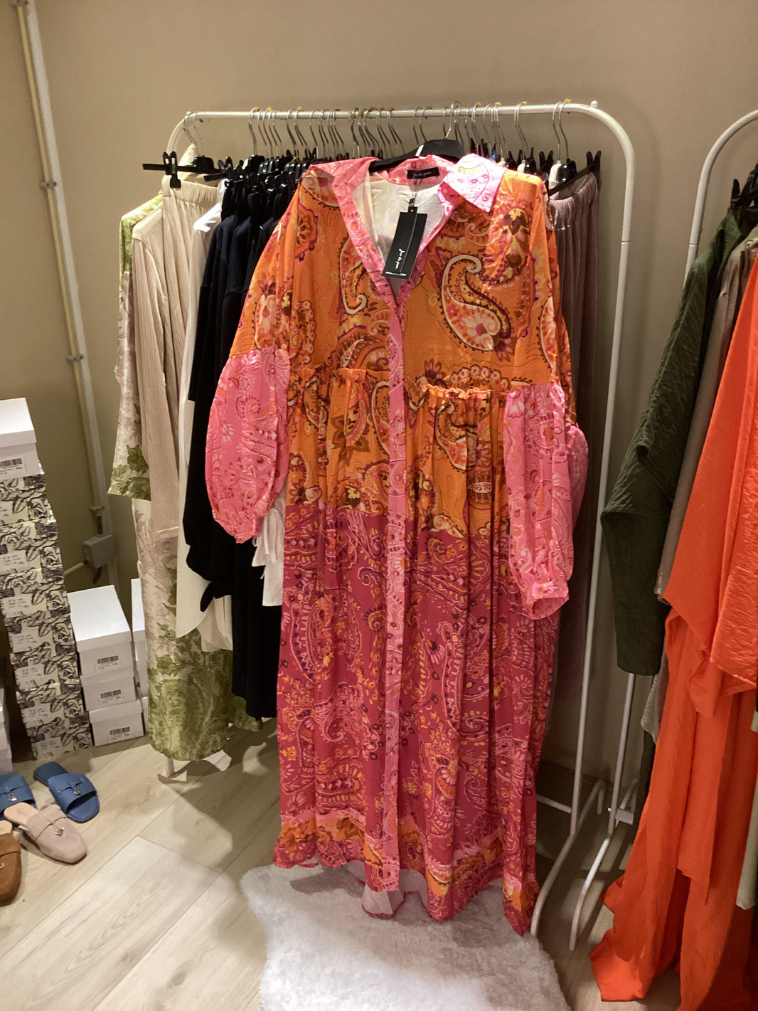 ROZE PRINT JURK MET ORANJE