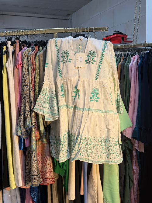IHP_ donker bruine Lace kimono en blouse met kraaltjes groen en zwarte jurk katoen met riem