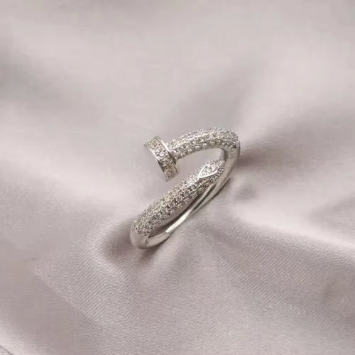 VERSTELBARE SPIJKER RING