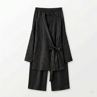 Bloemen kimono met satijnen broek - zwart