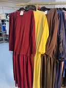 Racha burgundy Lella jurk langen mouwen en beige soleil jurk