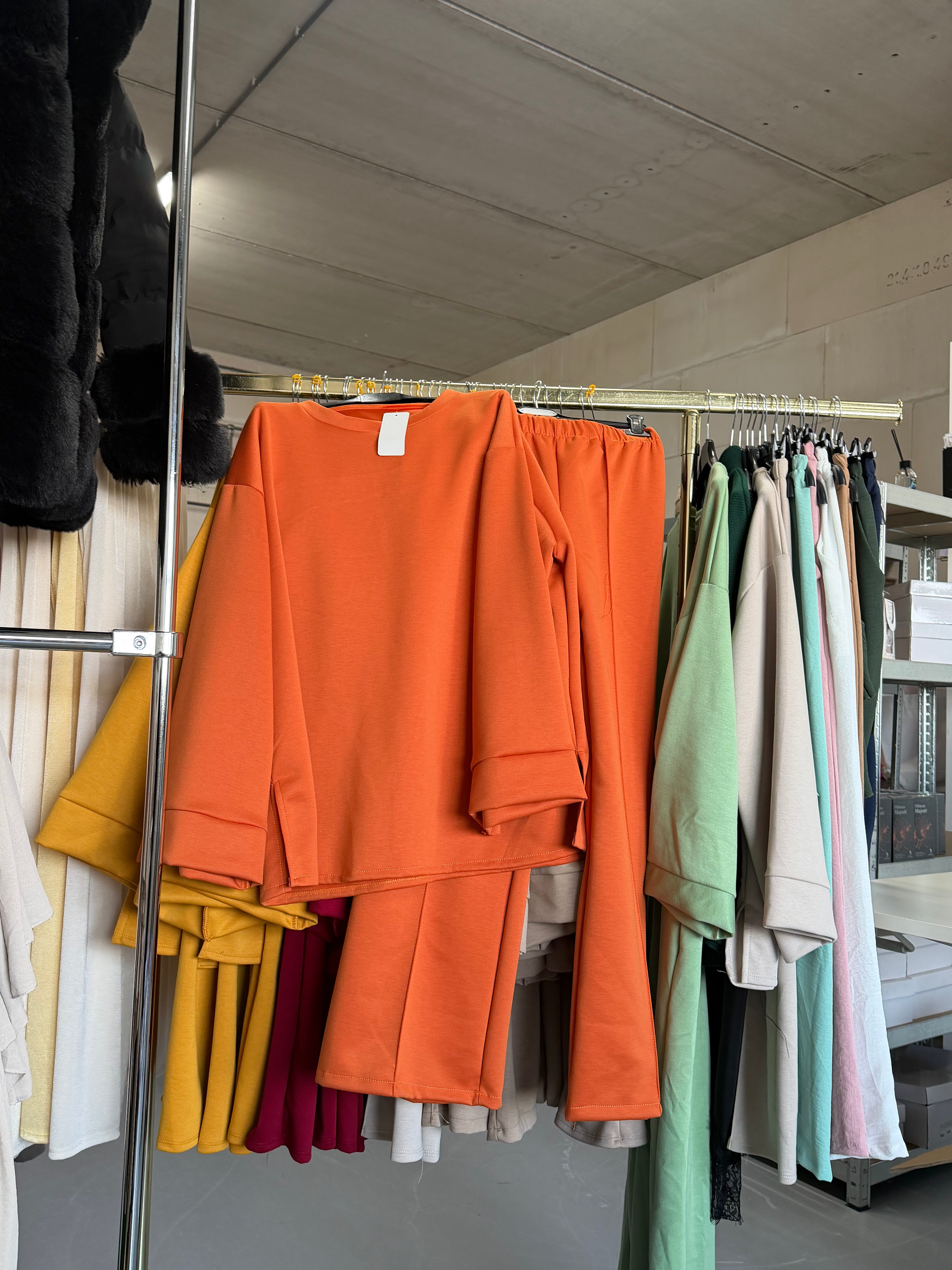 Elsie oranje en zwart comfy setjes