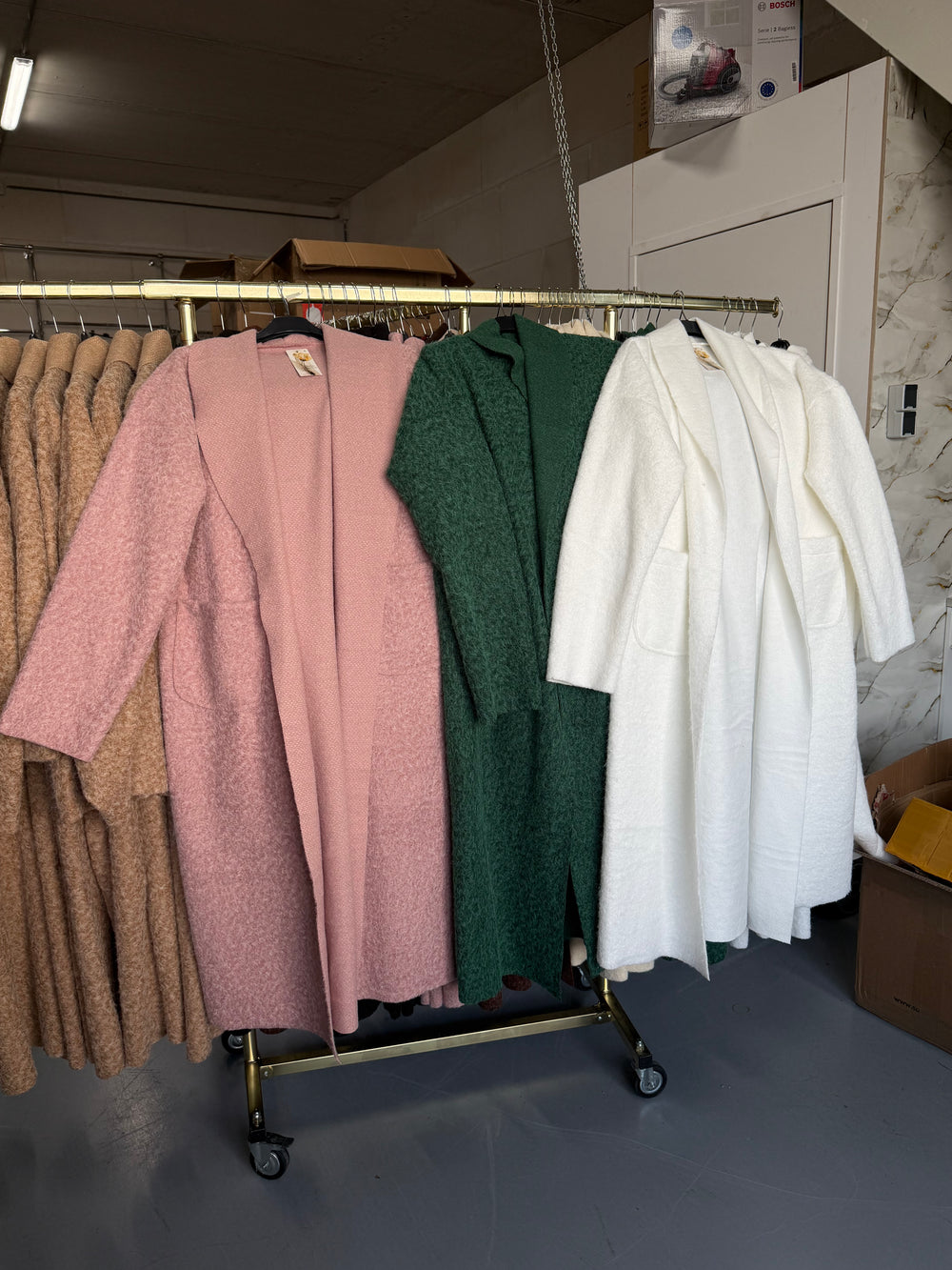 Chanel roze groen en wit teddy jassen