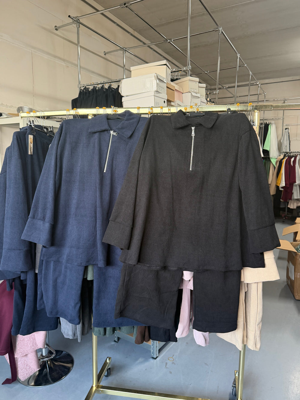 Ischi Navy en zwart comfy setjes