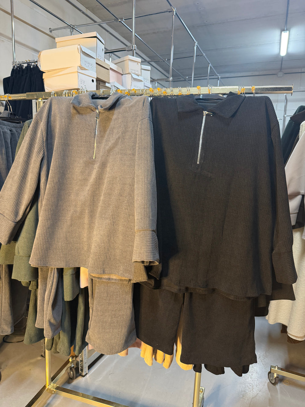Etkn5 zwart en grijs comfy setjes