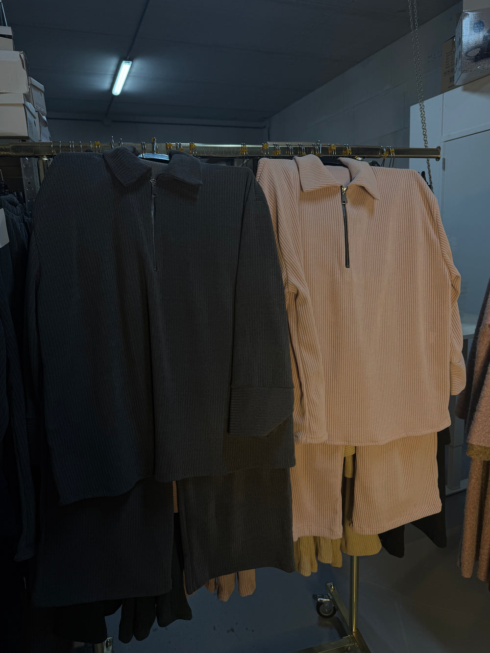 Eef roze en grijs comfy setjes