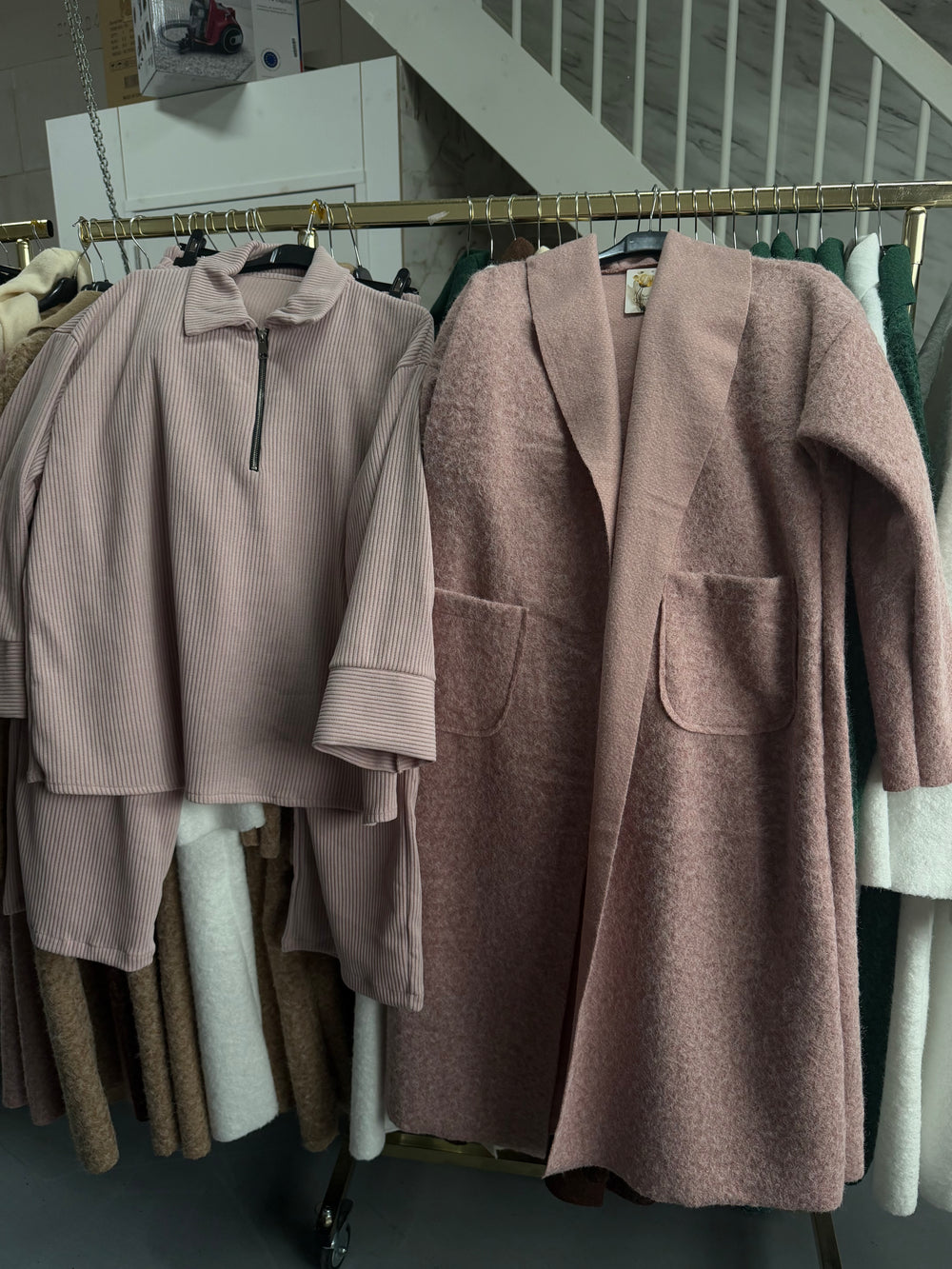Odette roze comfy set en roze teddy jas