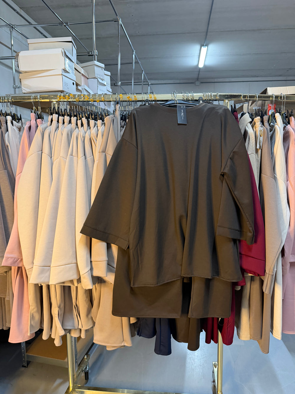 Anoniempjeee.ss donker bruin comfy set