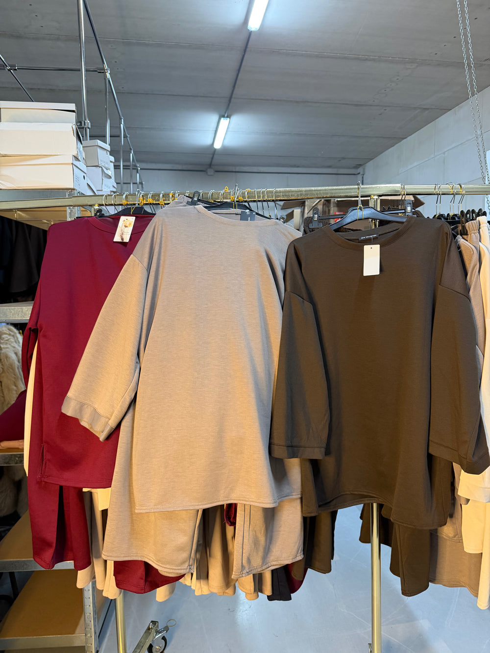 9797mio burgundy en taupe en bruin comfy setjes