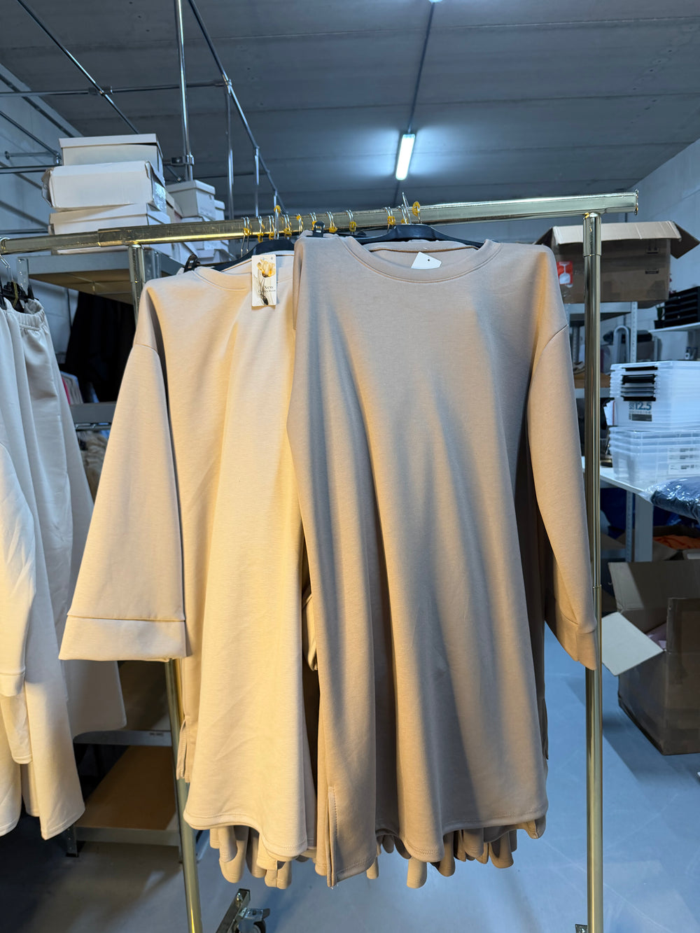 Rabia taupe en beige lang comfy setjes