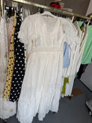 Maan - katoenen jurk met ruffles wit