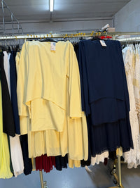 Noor butter yellow en navy rok set Zaria