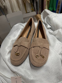 Purevibe beige instappers maat 37