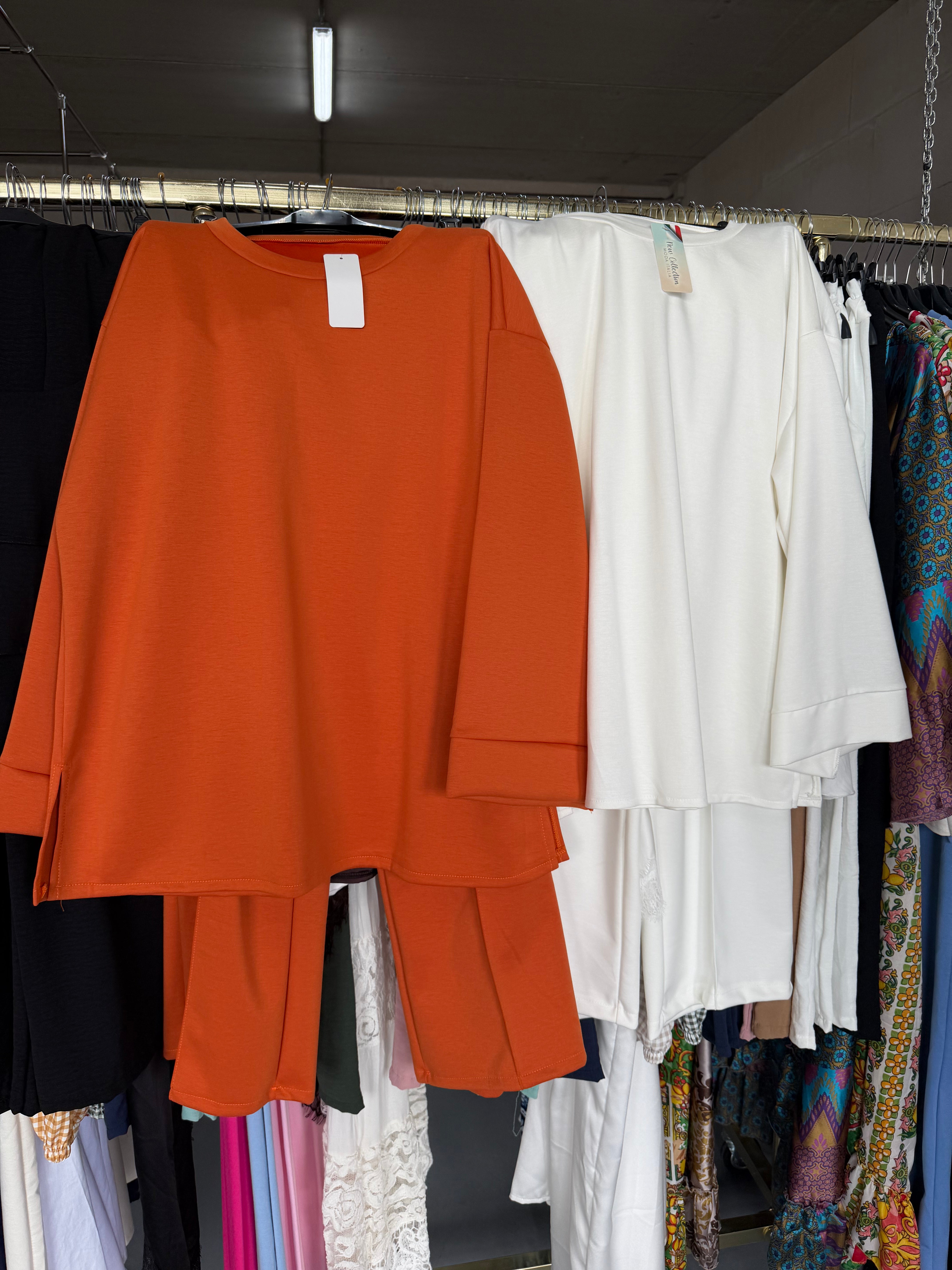 Mirelva oranje en wit comfy co ord set 6033