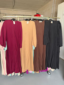 Farduz burgundy en licht bruin en donker bruin en zwart en lila en roze