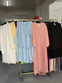 Xm.hsn rok set licht blauw van viscose en flora jurk licht roze