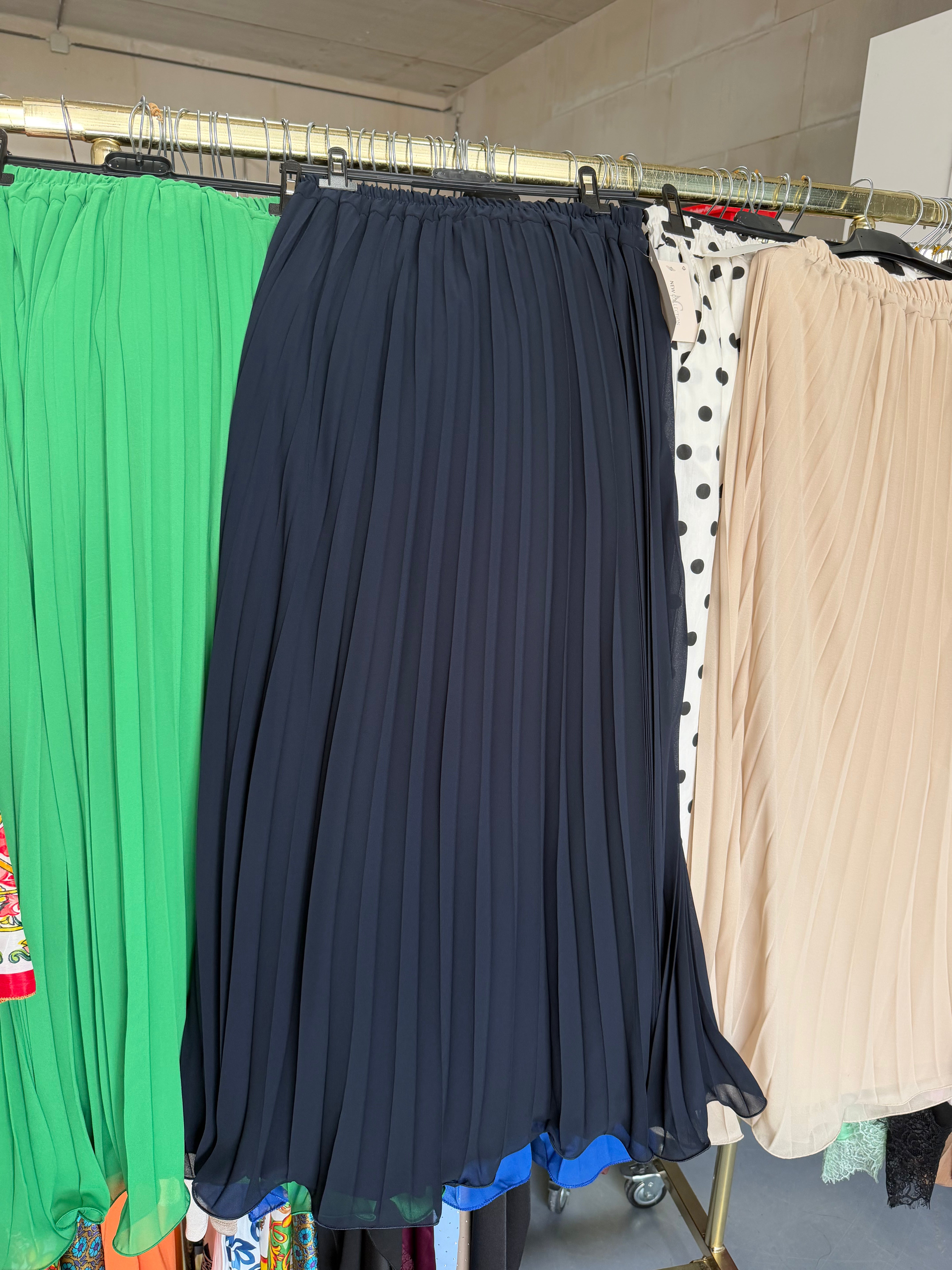 Femke blaak navy rok plisse