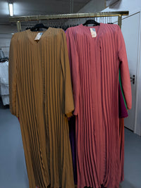 Lutfullah bruin en roze flora jurken