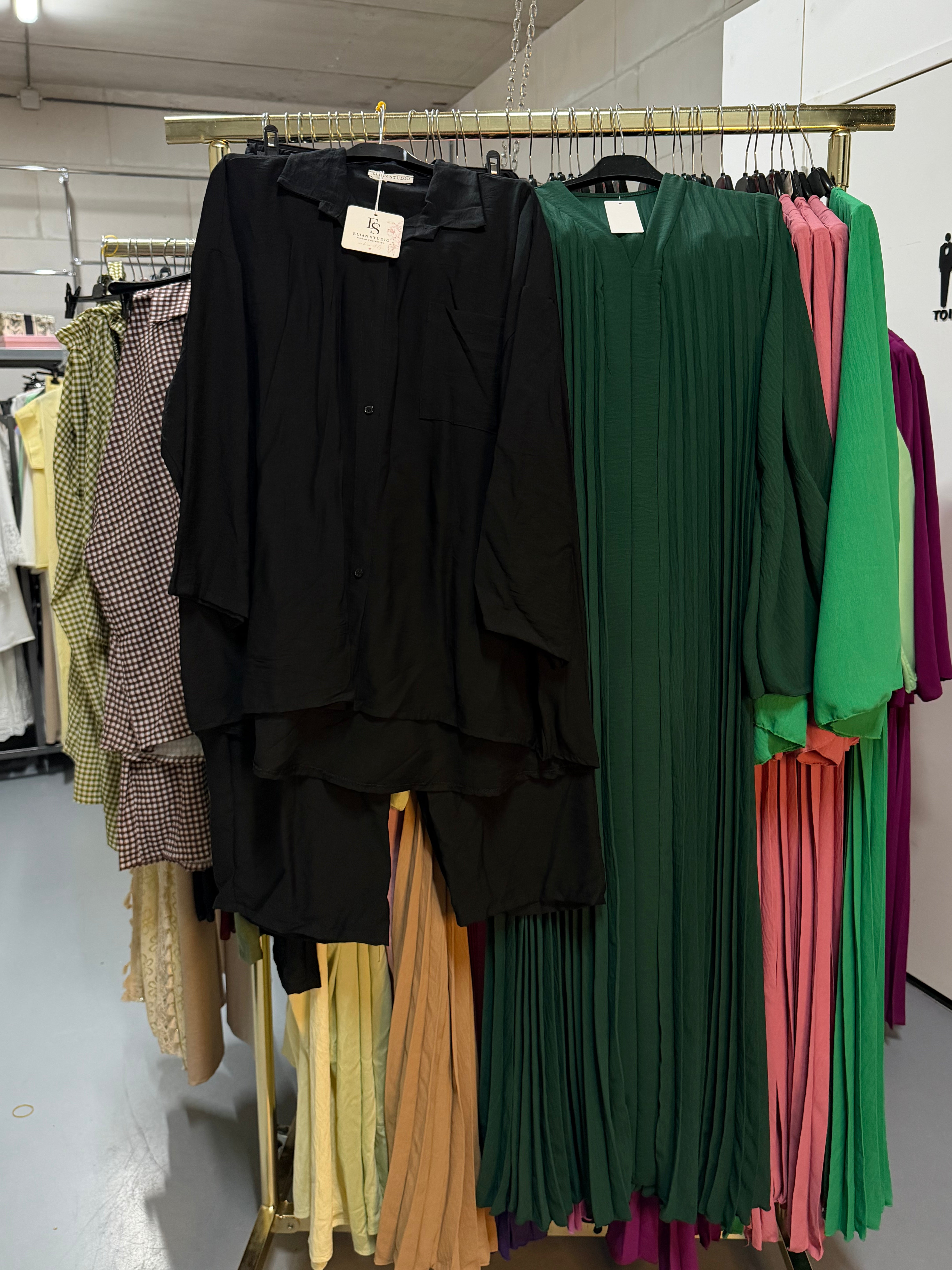 SWH donker groene flora jurk en zwarte viscose broek set