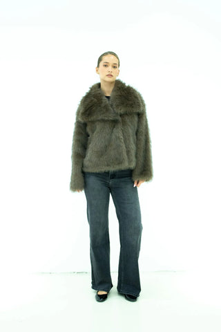 Inaya bontjas met kraag bruin - BY305