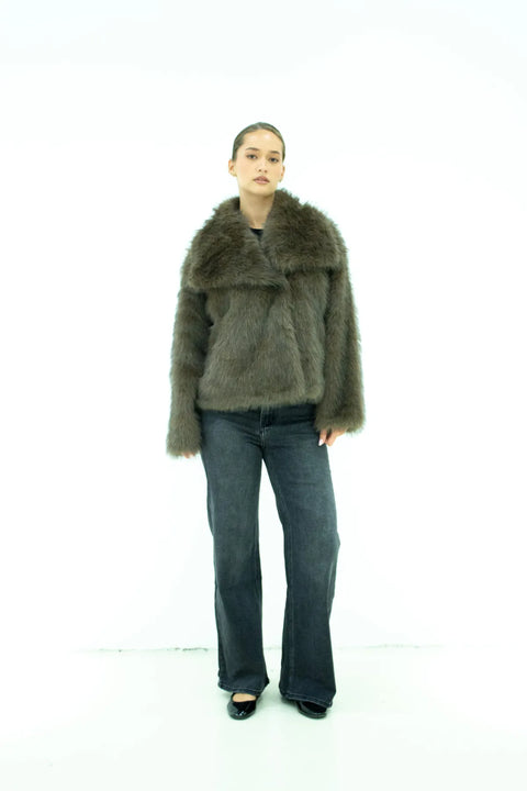 Inaya bontjas met kraag bruin - BY305