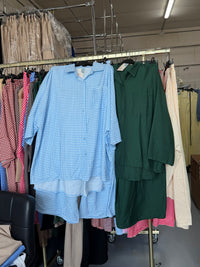 Noor donker groen rok set van viscose en licht blauwe medium ruitjes broek set
