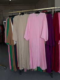 Amanaah gifts licht roze en beige flora jurken