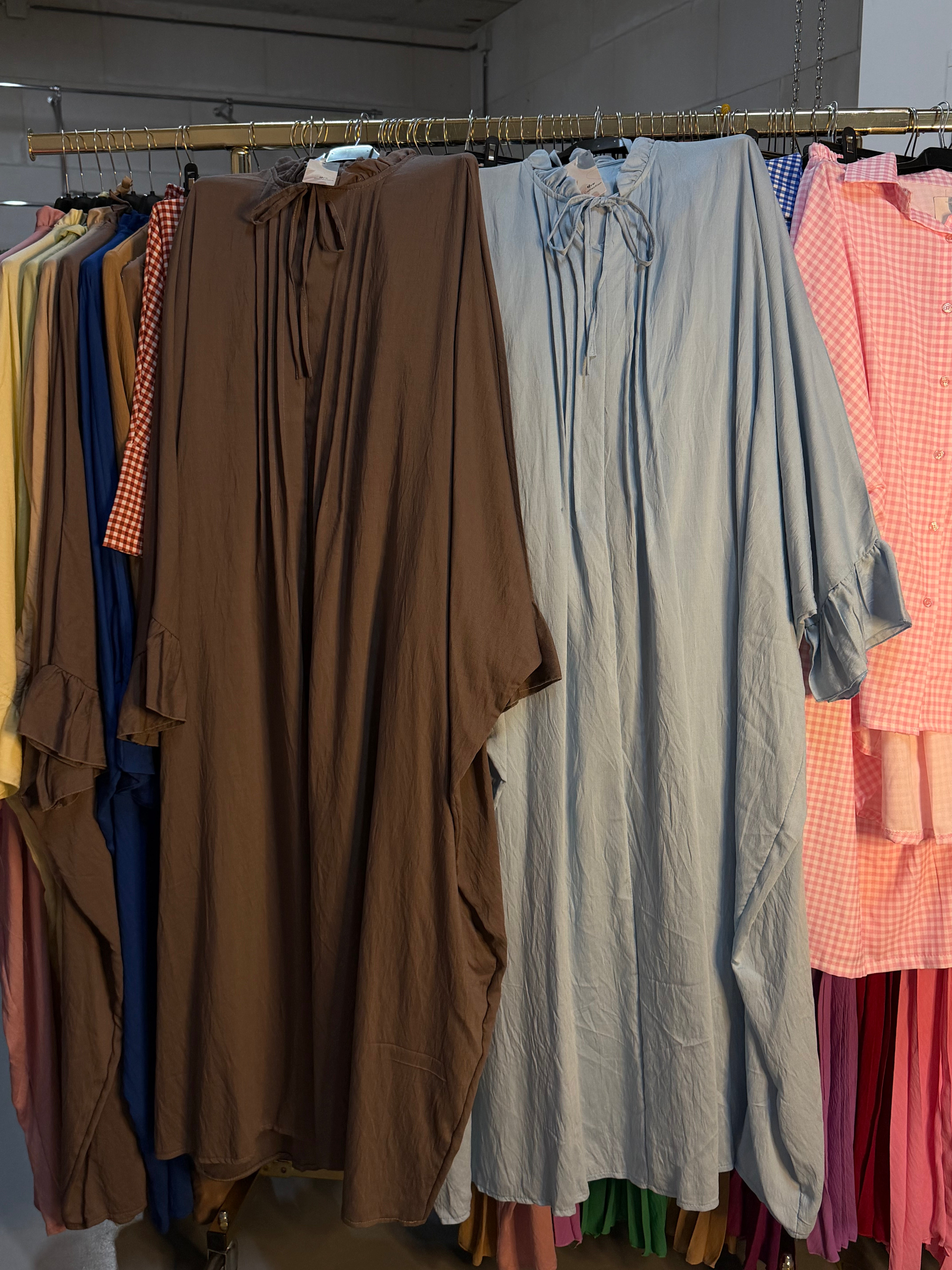 Tangaouia22 taupe en licht blauwe Sahara jurken