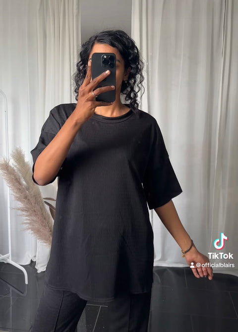 CRÊPE KORTE MOUWEN ZWART TWEEDELIG SET