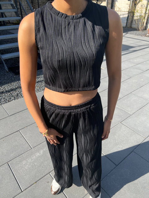 TWO PIECE TESSA WAVES TWINSET